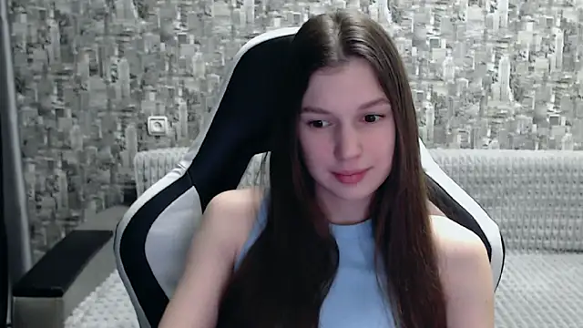 Snapshot of MissMiaCutie chatting on 03-05-25, 04:46 MissMiaCutie online show from 03-05-25, 04:46