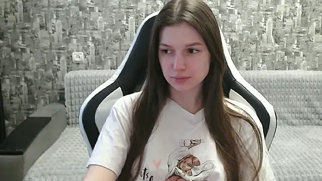 Snapshot of MissMiaCutie chatting on 03-21-25, 02:18 MissMiaCutie online show from 03-21-25, 02:18