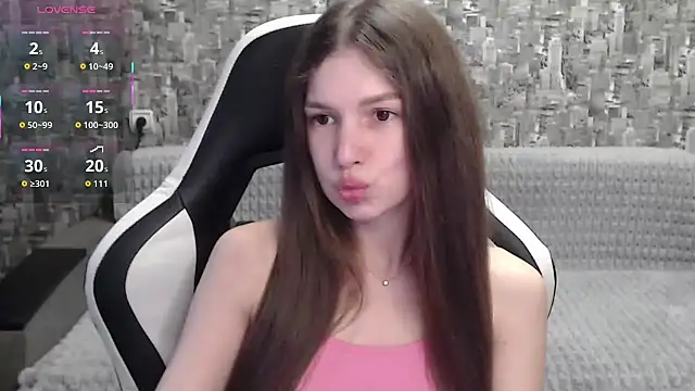 Snapshot of MissMiaCutie chatting on 10-04-25, 12:14 MissMiaCutie online show from 10-04-25, 12:14