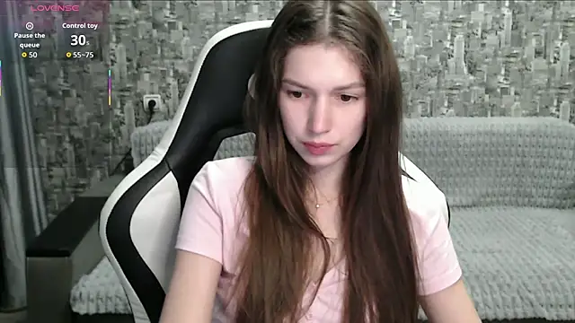 Snapshot of MissMiaCutie chatting on 10-12-25, 12:59 MissMiaCutie online show from 10-12-25, 12:59