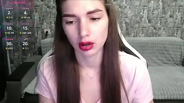 Snapshot of MissMiaCutie chatting on 10-15-25, 10:26 MissMiaCutie online show from 10-15-25, 10:26