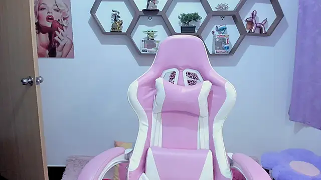 SharonSander online show from 11-15-25, 10:15