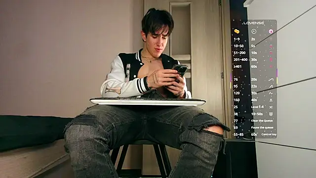 ChristianLevine  online show from 01-07-26, 04:48