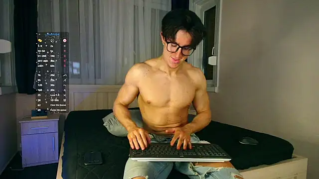 ChristianLevine  online show from 04-16-26, 07:25