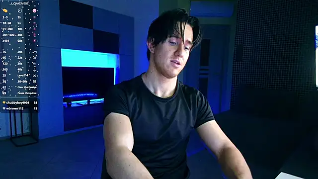 Snapshot of ChristianLevine_ chatting on 05-16-26, 08:00 ChristianLevine online show from 05-16-26, 08:00