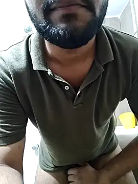 Snapshot of Vickyy_001 chatting on 02-23-25, 06:56 Vickyy 001 online show from 02-23-25, 06:56