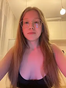 Eva Weyne online show from 03-07-25, 05:28