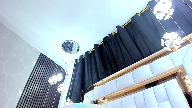 SarayRoyse online show from 03-06-25, 10:26