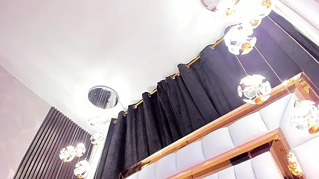 SarayRoyse online show from 03-07-25, 10:21