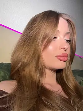 Sweet  Milly online show from 04-17-26, 04:32