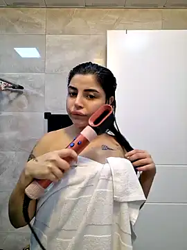 Snapshot of Esmertarcinim chatting on 12-13-24, 04:05 Esmertarcinim online show from 12-13-24, 04:05