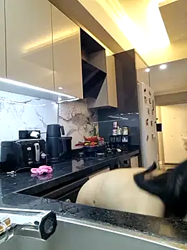 Snapshot of Esmertarcinim chatting on 01-25-25, 04:03 Esmertarcinim online show from 01-25-25, 04:03