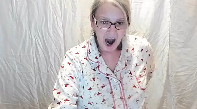 irinamaux online show from 02-19-25, 02:01