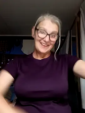 irinamaux online show from 09-09-25, 02:55