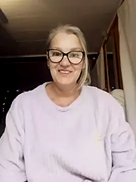 irinamaux online show from 11-01-25, 06:04