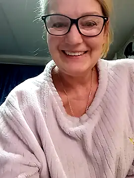 irinamaux online show from 04-11-26, 12:59