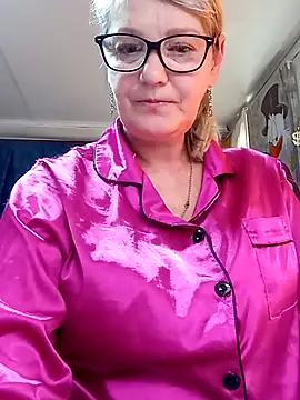 irinamaux online show from 05-17-26, 07:17