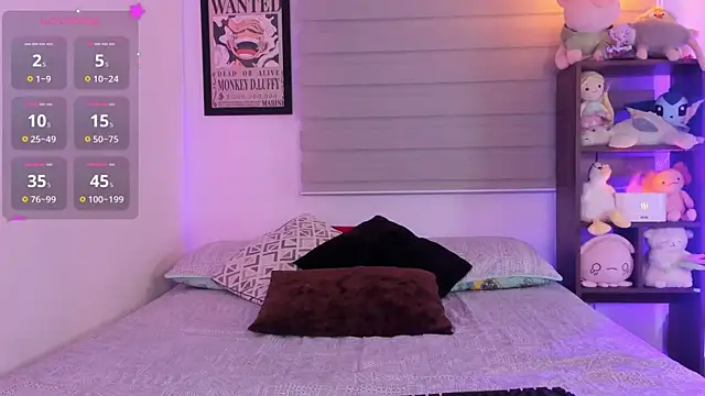 Snapshot of _Skie_ chatting on 03-27-26, 03:45 Skie online show from 03-27-26, 03:45