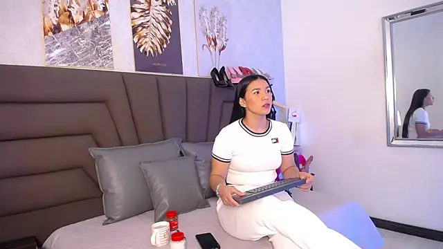 Snapshot of Sofi_Perez_ chatting on 05-18-26, 11:16 Sofi Perez online show from 05-18-26, 11:16