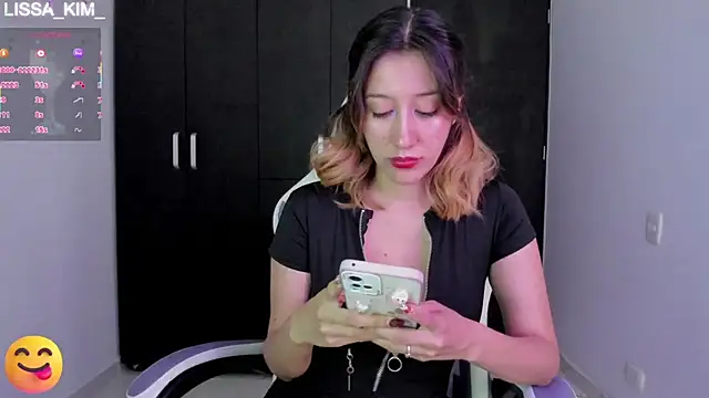 Snapshot of Lissa_Kim_ chatting on 01-31-25, 05:42 Lissa Kim online show from 01-31-25, 05:42