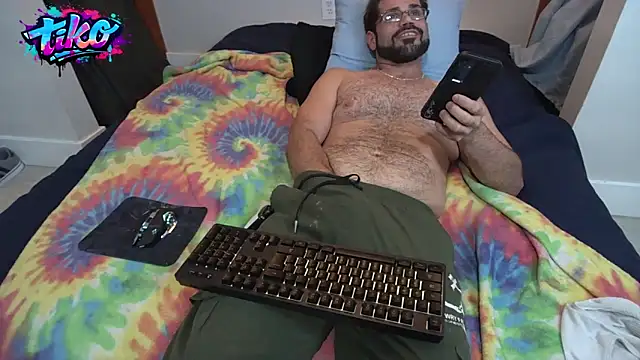 Zander823 online show from 05-19-26, 02:12