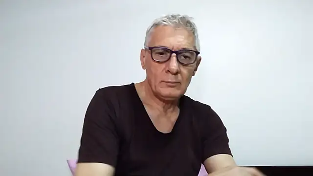 BIGUNCUTHARDCOCK online show from 04-18-26, 01:31