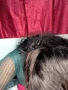 Snapshot of tamilachi4u chatting on 12-29-24, 03:46 tamilachi4u online show from 12-29-24, 03:46