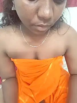 Snapshot of tamilachi4u chatting on 12-30-24, 05:34 tamilachi4u online show from 12-30-24, 05:34