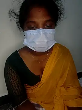 Snapshot of tamilachi4u chatting on 03-08-25, 07:42 tamilachi4u online show from 03-08-25, 07:42