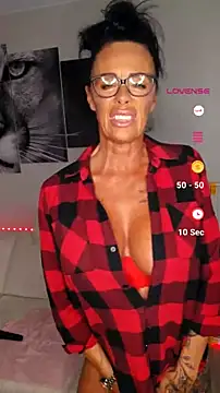 Snapshot of Misses-Cougar chatting on 07-18-26, 07:45 Misses-Cougar online show from 07-18-26, 07:45
