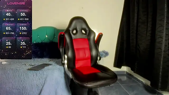 Snapshot of estebanlobo- chatting on 12-22-24, 08:47 estebanlobo- online show from 12-22-24, 08:47