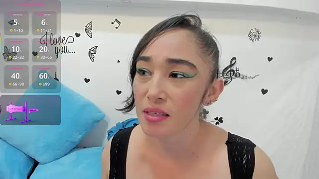 Snapshot of charlotte-11 chatting on 01-17-26, 04:43 charlotte-11 online show from 01-17-26, 04:43