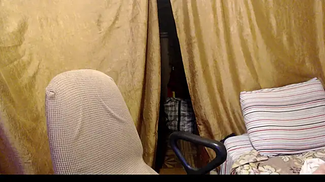  Estelitta 5 online show from 10-10-25, 01:54