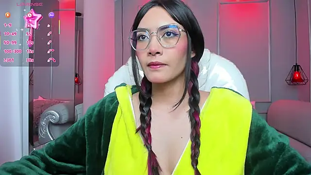 AzuraKindong online show from 12-15-25, 07:18