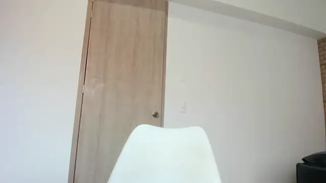 Snapshot of Vera_Fernandez chatting on 05-19-26, 08:59 Vera Fernandez online show from 05-19-26, 08:59