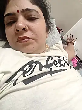 Snapshot of Husnpari20 chatting on 10-11-25, 05:00 Husnpari20 online show from 10-11-25, 05:00