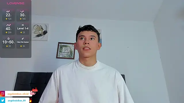 Angel esteban fx online show from 10-30-25, 04:03