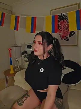 freya bella  online show from 06-26-26, 06:18