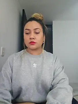 Lufer doll online show from 02-04-26, 11:20