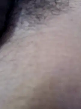 Snapshot of Vinilov001 chatting on 03-04-25, 06:15 Vinilov001 online show from 03-04-25, 06:15