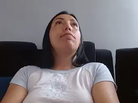 Laura martin  online show from 02-24-25, 06:26