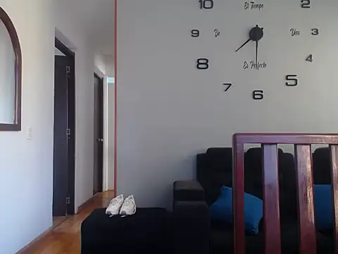 Laura martin  online show from 02-11-26, 12:32