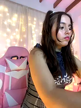 Juanelopez1 online show from 10-22-25, 04:13