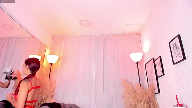 scarlett johs online show from 10-11-25, 12:15