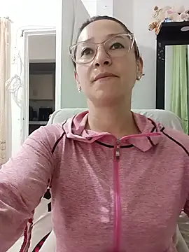 emilypoppy3 online show from 07-02-26, 07:20