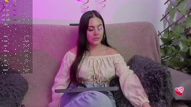 Snapshot of Murieel_69 chatting on 03-17-25, 10:49 Murieel 69 online show from 03-17-25, 10:49