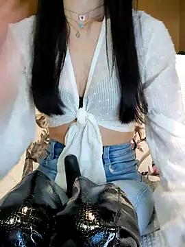 Snapshot of Melody87 chatting on 01-15-26, 08:45 Melody87 online show from 01-15-26, 08:45