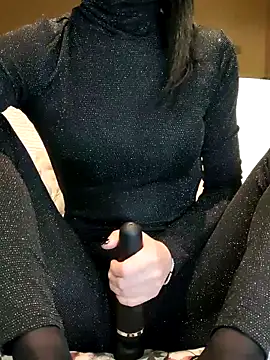 Snapshot of Melody87 chatting on 02-03-26, 09:09 Melody87 online show from 02-03-26, 09:09