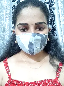 Snapshot of Angleannie chatting on 09-22-25, 01:35 Angleannie online show from 09-22-25, 01:35