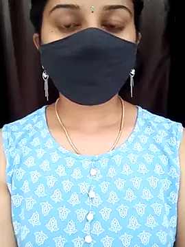 Angleannie online show from 11-17-25, 08:09